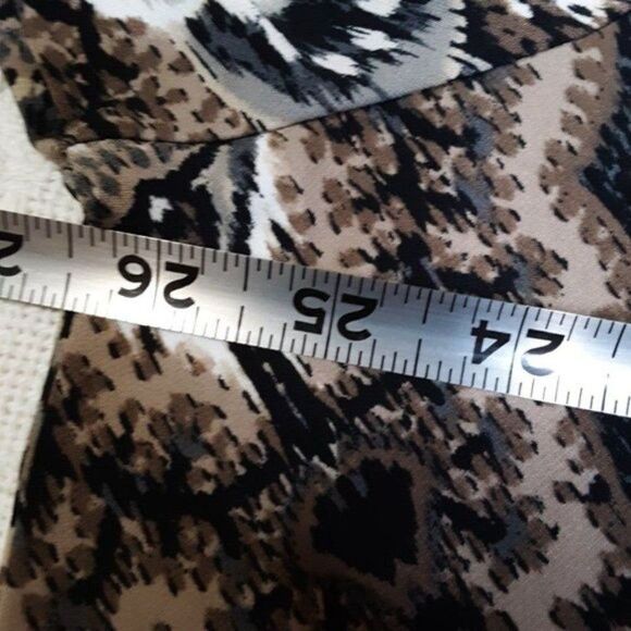 Susan Graver Women's Drape Neck Blouse size 2X - Picture 10 of 12